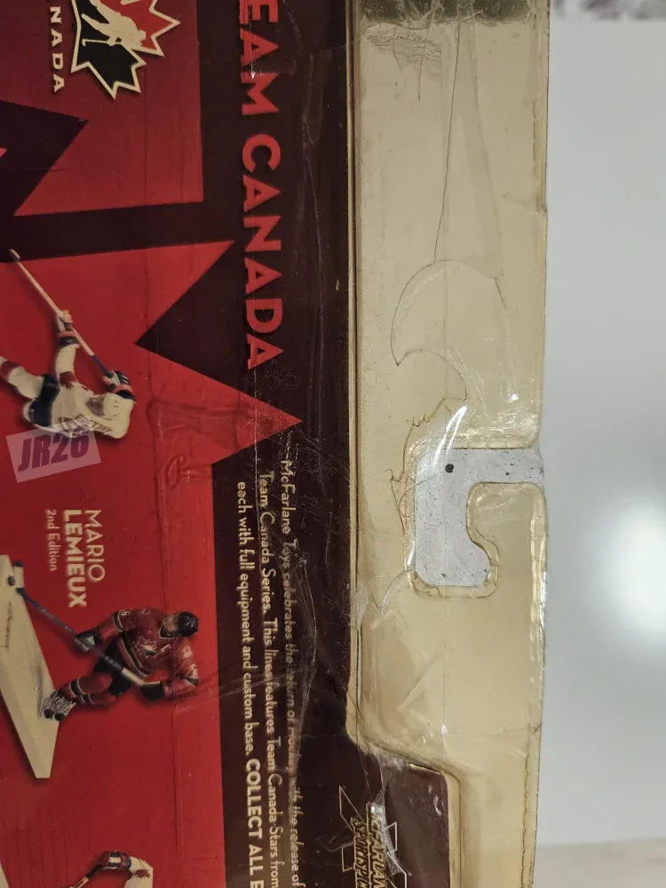 McFarlane figurka Grant Fuhr poškození obal