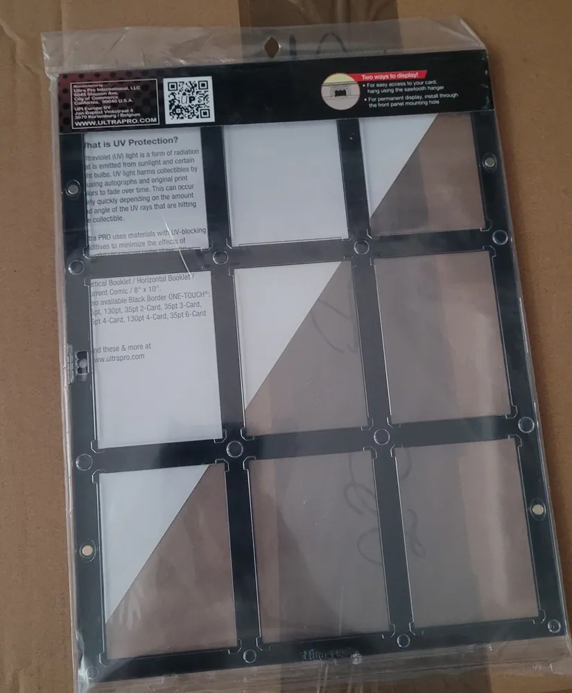 UltraPro Black Holder na 9 karet (magnet)