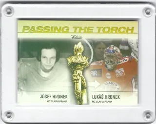 Hronek Josef / Hronek Lukáš (G) OFS 2016-17 Passing the Torch 1of100 č.PT-18
