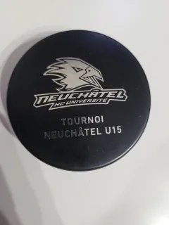 Hokejový puky - jednostranný -  Neuchatel HC Universitě Tournoi U15     