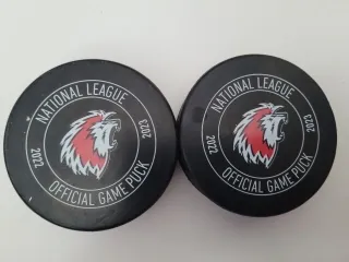 Hokejový puky - dvoustranný - National League 2022-23 Official Game Puck