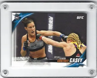 Casey Cortney Topps UFC Knockout 2019 Rookie č.22